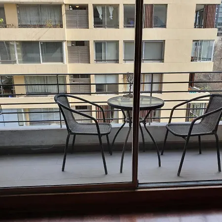 Departamento En Providencia Cerca De Metro Pedro De Valdivia Apartment